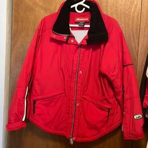 Women size 8 Nordic’s Vertech ski jacket with shirt tail bottom